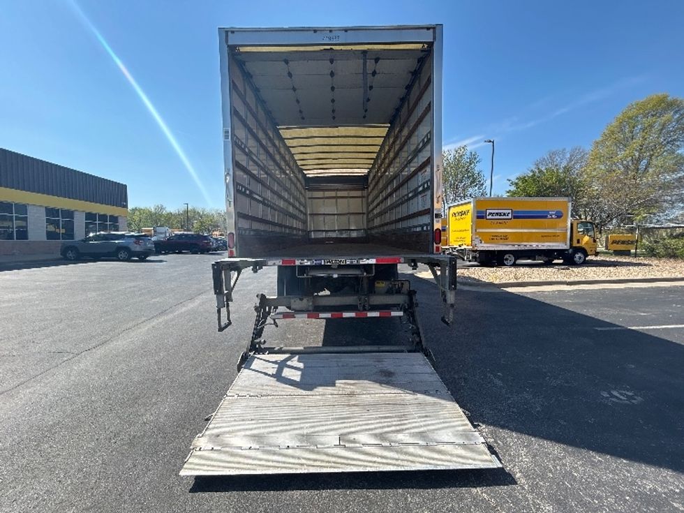 Medium Duty Box Truck-Light and Medium Duty Trucks-Freightliner-2022-M2-Springfield-MO-196,848\n\t\tmiles-$ 52,000 - Image 9