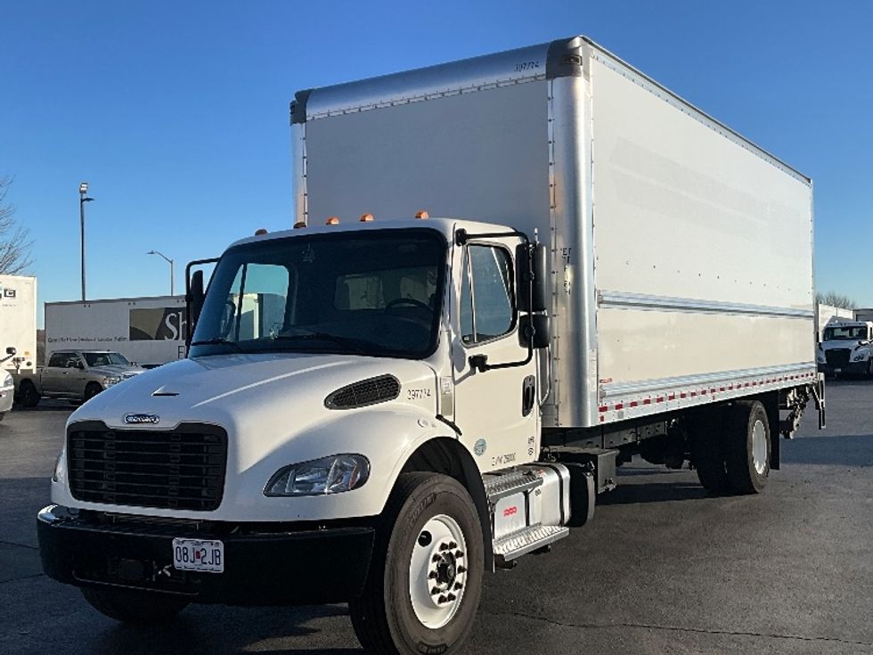 Medium Duty Box Truck-Light and Medium Duty Trucks-Freightliner-2022-M2-Springfield-MO-76,117\n\t\tmiles-$ 82,000 - Image 3