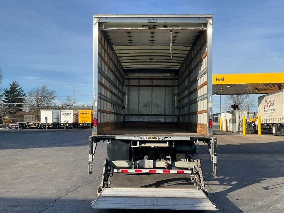 Medium Duty Box Truck-Light and Medium Duty Trucks-Freightliner-2022-M2-Springfield-MO-76,117\n\t\tmiles-$ 82,000 - Image 9