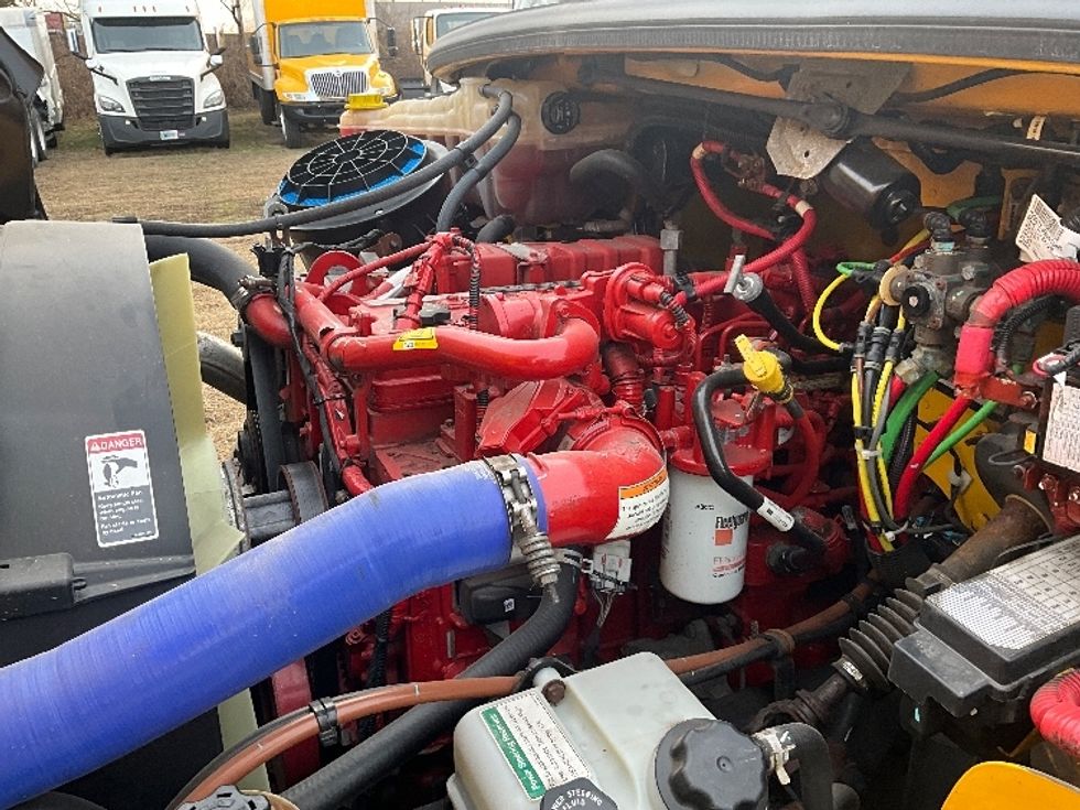 Medium Duty Box Truck-Light and Medium Duty Trucks-Freightliner-2022-M2-Springfield-MO-99,973\n\t\tmiles-$ 77,250 - Image 24