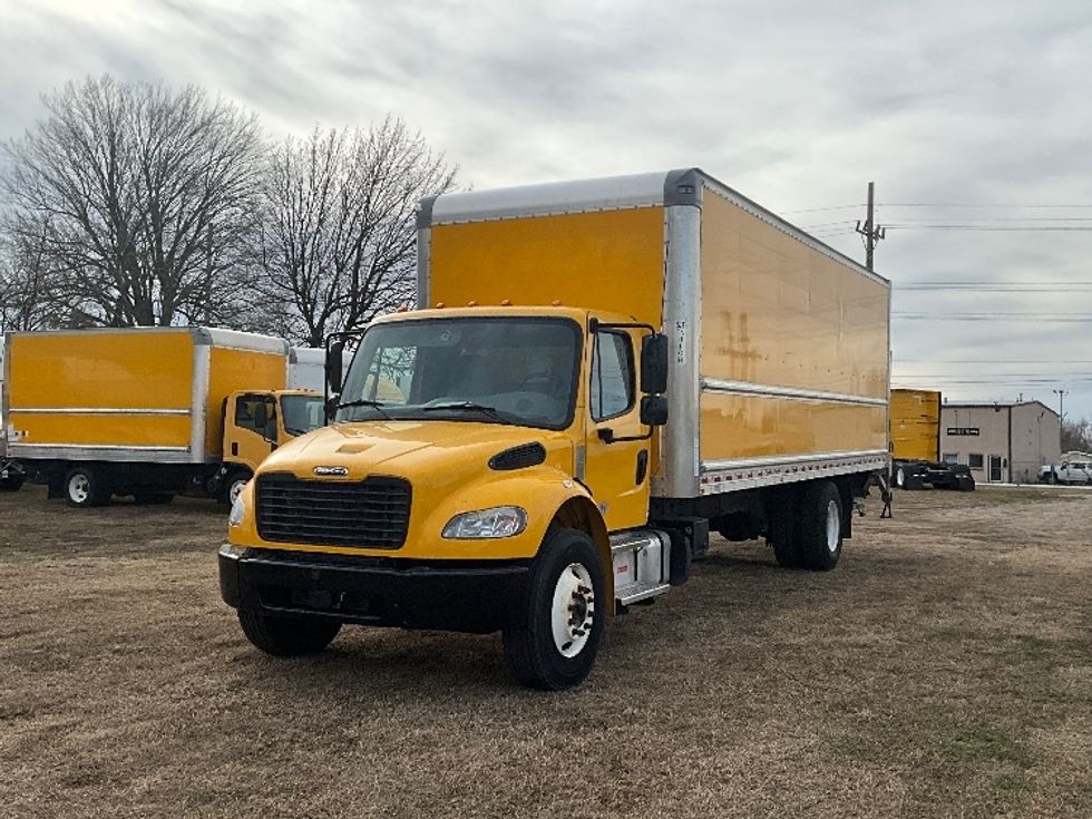 Medium Duty Box Truck-Light and Medium Duty Trucks-Freightliner-2022-M2-Springfield-MO-99,973\n\t\tmiles-$ 77,250 - Image 3