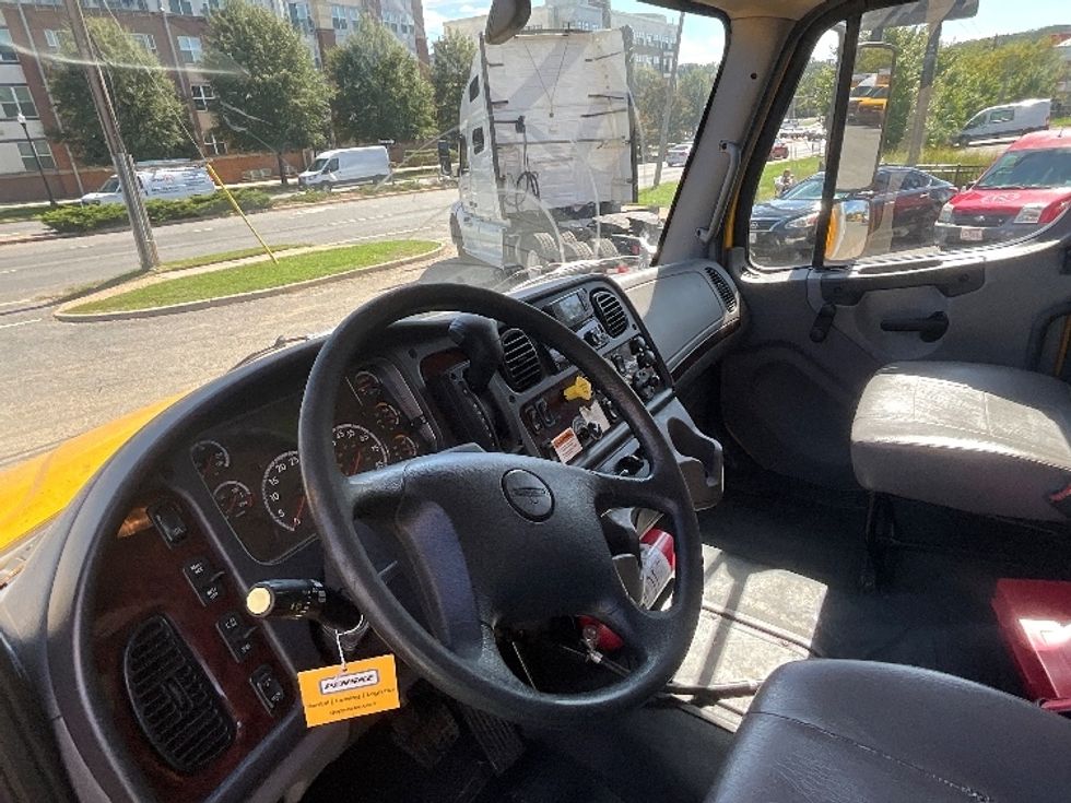 Medium Duty Box Truck-Light and Medium Duty Trucks-Freightliner-2022-M2-Sterling-VA-210,089\n\t\tmiles-$ 49,250 - Image 17