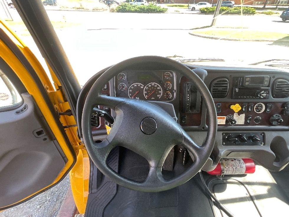 Medium Duty Box Truck-Light and Medium Duty Trucks-Freightliner-2022-M2-Sterling-VA-210,089\n\t\tmiles-$ 49,250 - Image 18