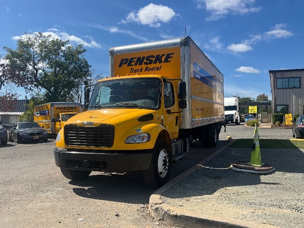 Medium Duty Box Truck-Light and Medium Duty Trucks-Freightliner-2022-M2-Sterling-VA-210,089\n\t\tmiles-$ 49,250 - Image 3