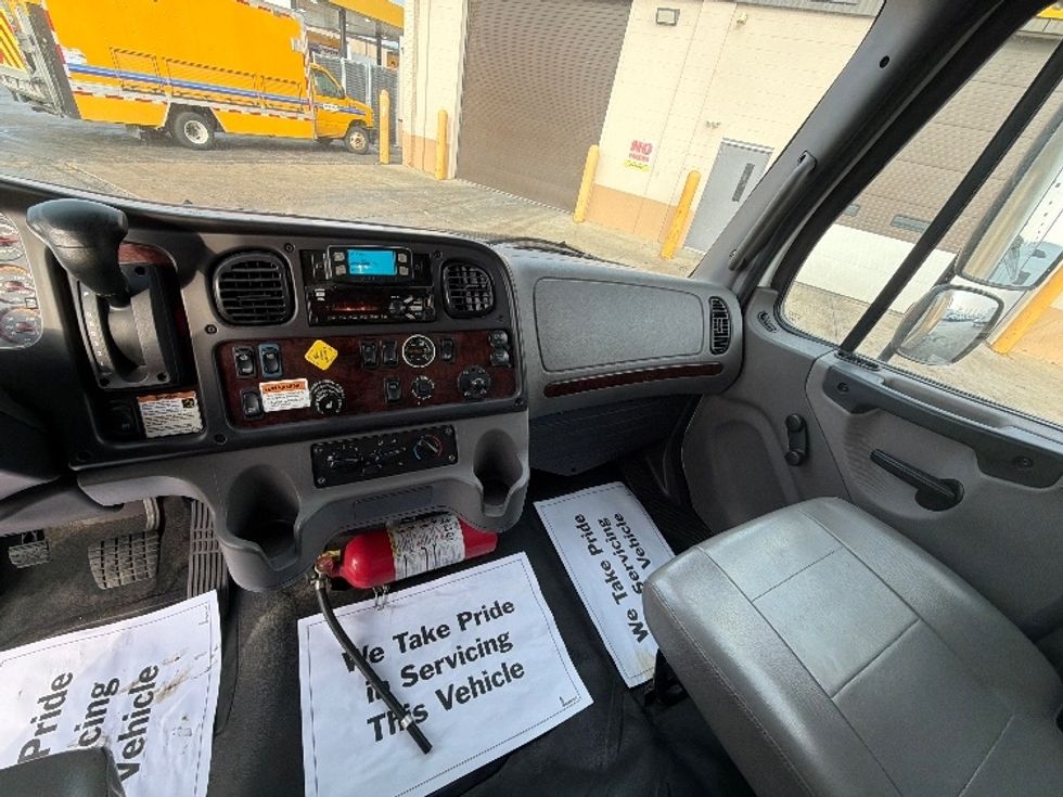 Medium Duty Box Truck-Light and Medium Duty Trucks-Freightliner-2022-M2-Sturtevant-WI-144,441\n\t\tmiles-$ 68,500 - Image 18