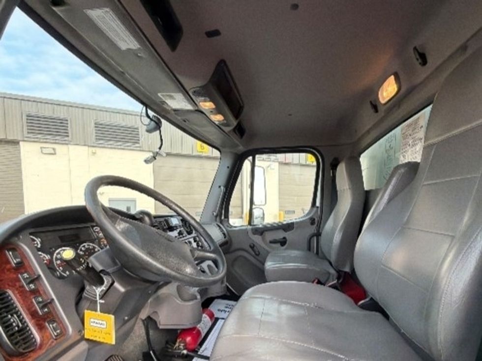 Medium Duty Box Truck-Light and Medium Duty Trucks-Freightliner-2022-M2-Sturtevant-WI-144,441\n\t\tmiles-$ 68,500 - Image 19