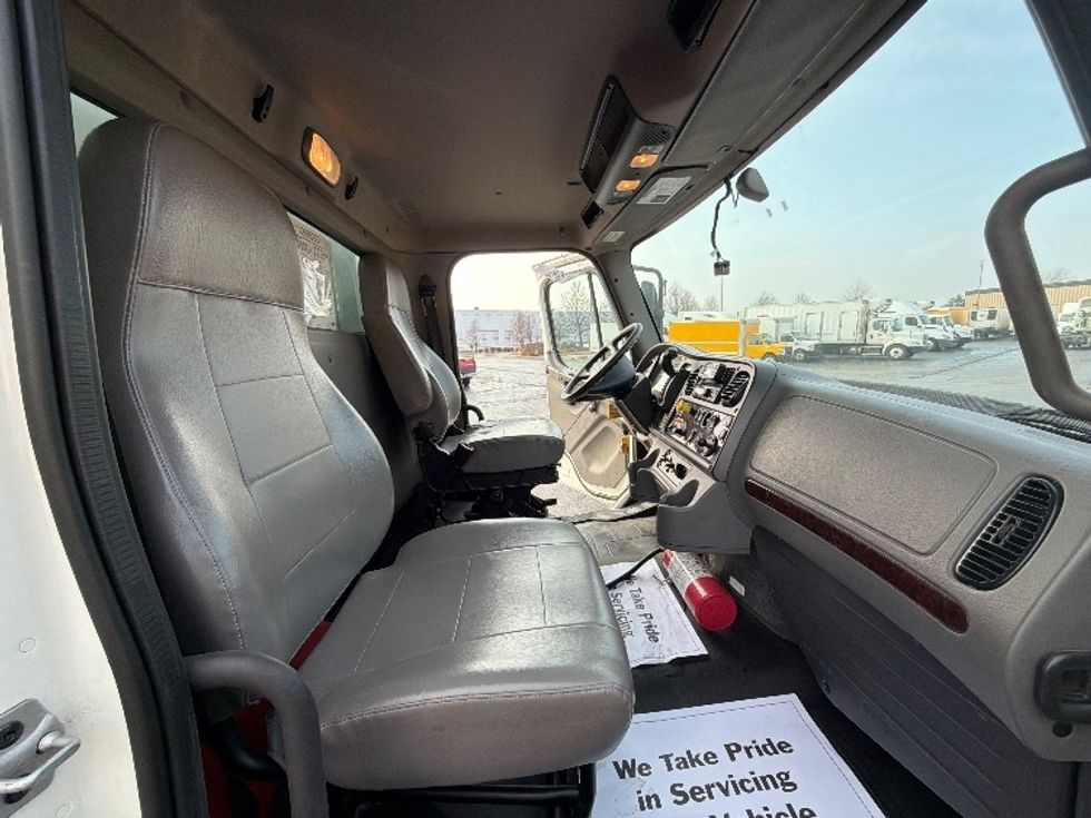 Medium Duty Box Truck-Light and Medium Duty Trucks-Freightliner-2022-M2-Sturtevant-WI-144,441\n\t\tmiles-$ 68,500 - Image 22