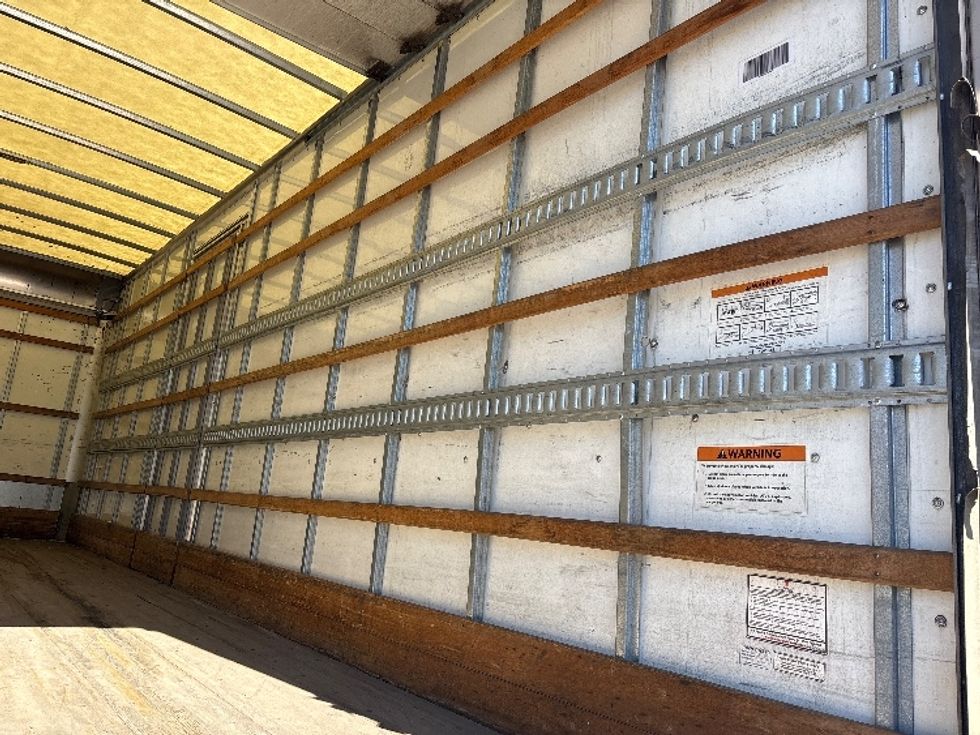 Medium Duty Box Truck-Light and Medium Duty Trucks-Freightliner-2022-M2-Summerville-SC-203,341\n\t\tmiles-$ 59,500 - Image 12