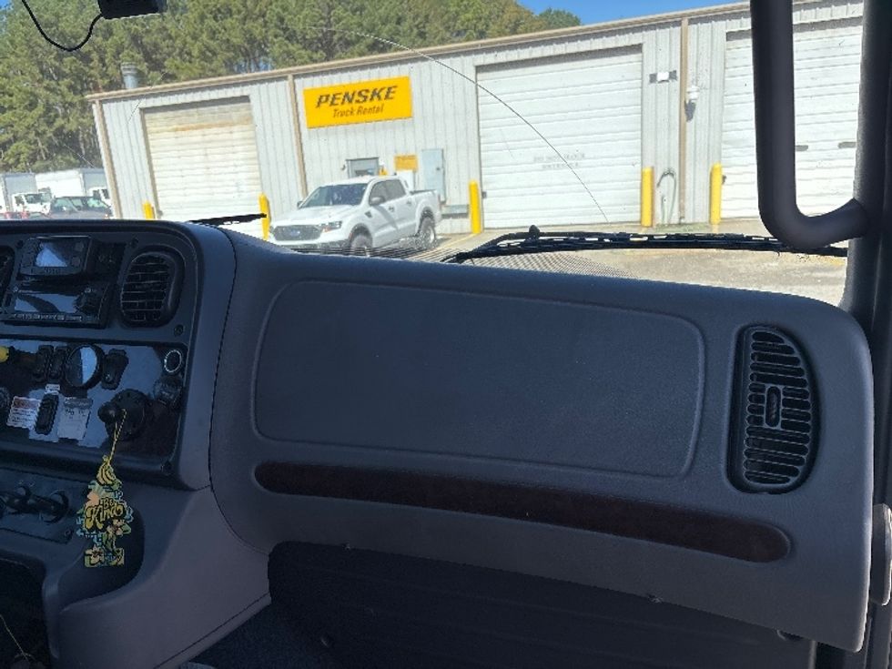 Medium Duty Box Truck-Light and Medium Duty Trucks-Freightliner-2022-M2-Summerville-SC-203,341\n\t\tmiles-$ 59,500 - Image 21