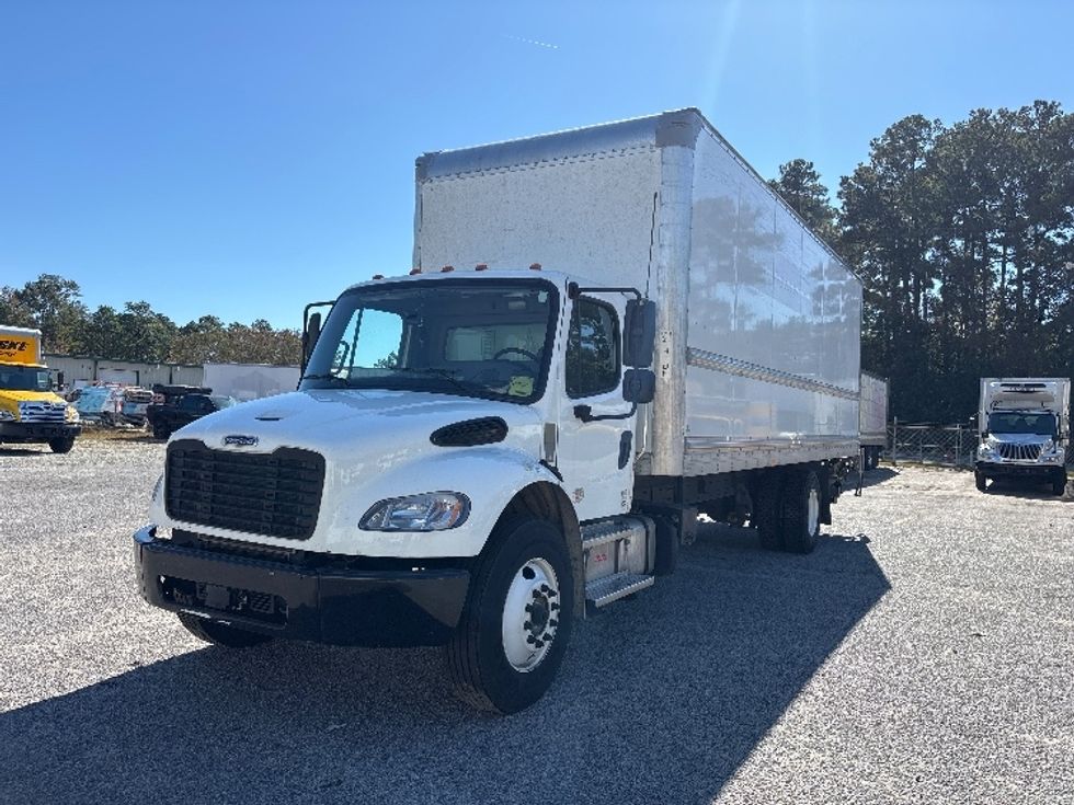 Medium Duty Box Truck-Light and Medium Duty Trucks-Freightliner-2022-M2-Summerville-SC-203,341\n\t\tmiles-$ 59,500 - Image 3