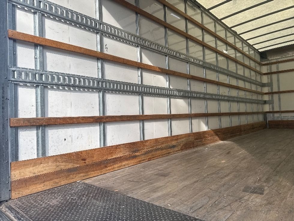 Medium Duty Box Truck-Light and Medium Duty Trucks-Freightliner-2022-M2-Suwanee-GA-133,096\n\t\tmiles-$ 71,500 - Image 11
