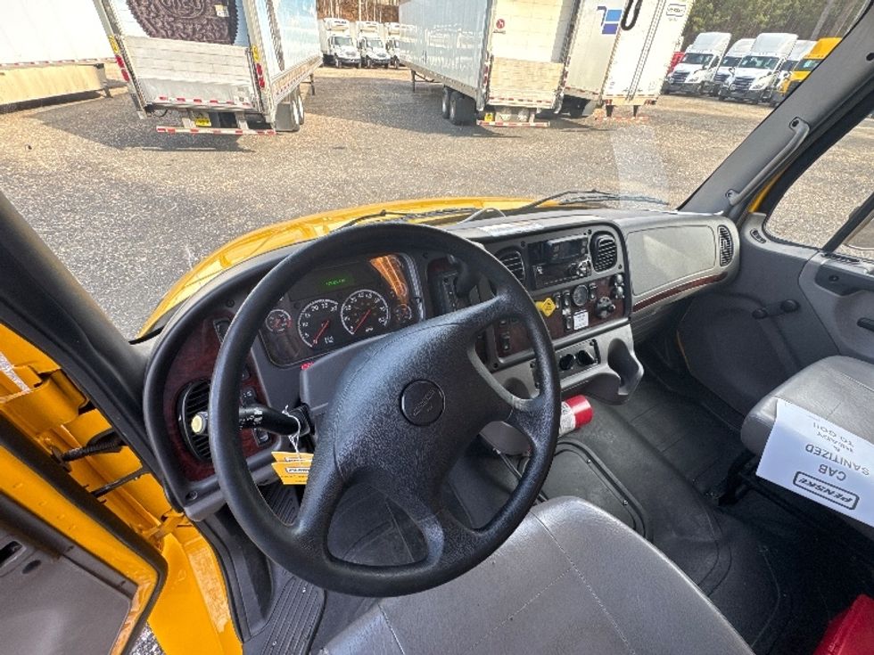 Medium Duty Box Truck-Light and Medium Duty Trucks-Freightliner-2022-M2-Suwanee-GA-133,096\n\t\tmiles-$ 71,500 - Image 17