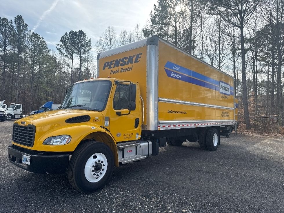 Medium Duty Box Truck-Light and Medium Duty Trucks-Freightliner-2022-M2-Suwanee-GA-133,096\n\t\tmiles-$ 71,500 - Image 3