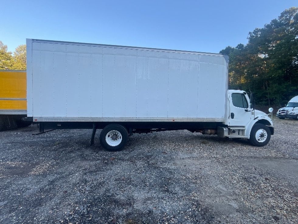 Medium Duty Box Truck-Light and Medium Duty Trucks-Freightliner-2022-M2-Suwanee-GA-278,292\n\t\tmiles-$ 42,000 - Image 15