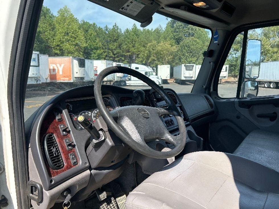 Medium Duty Box Truck-Light and Medium Duty Trucks-Freightliner-2022-M2-Suwanee-GA-278,292\n\t\tmiles-$ 42,000 - Image 16