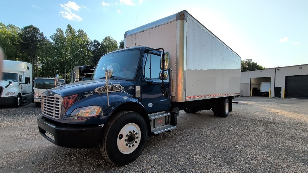 Medium Duty Box Truck-Light and Medium Duty Trucks-Freightliner-2022-M2-Suwanee-GA-293,058\n\t\tmiles-$ 36,250 - Image 3
