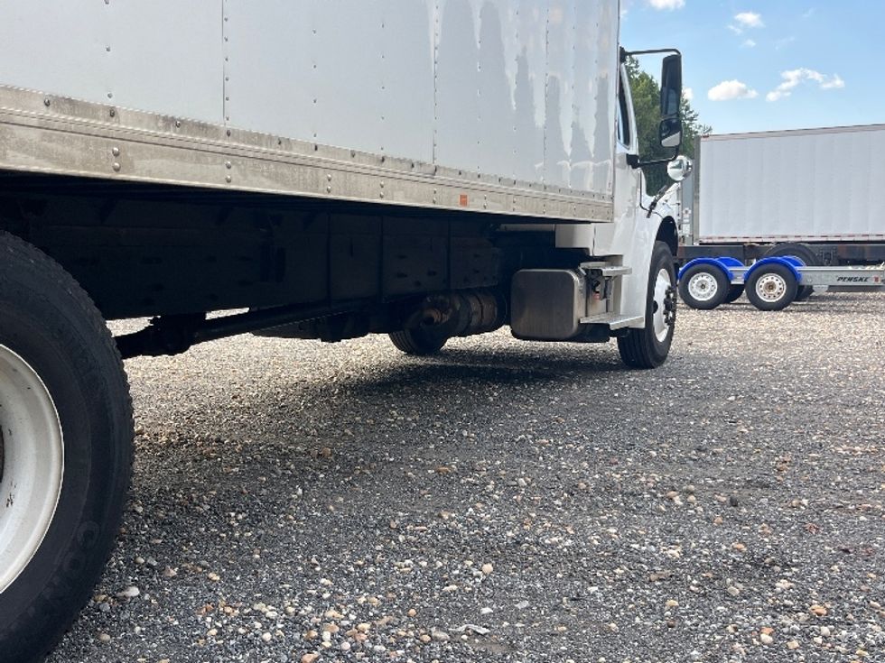 Medium Duty Box Truck-Light and Medium Duty Trucks-Freightliner-2022-M2-Suwanee-GA-328,773\n\t\tmiles-$ 32,250 - Image 13