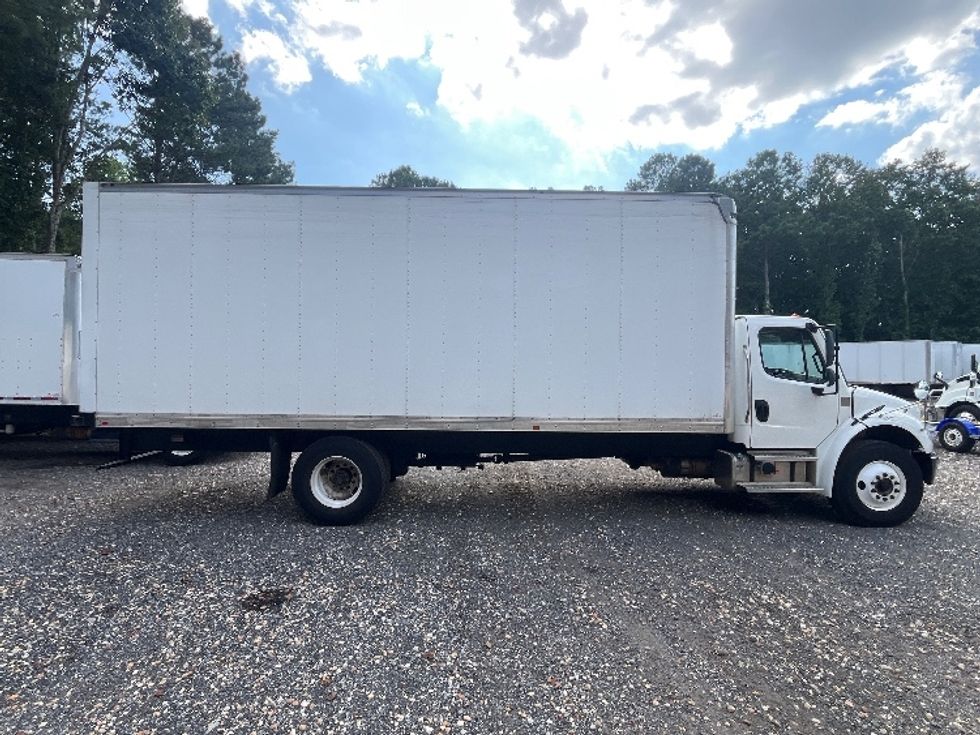 Medium Duty Box Truck-Light and Medium Duty Trucks-Freightliner-2022-M2-Suwanee-GA-328,773\n\t\tmiles-$ 32,250 - Image 14