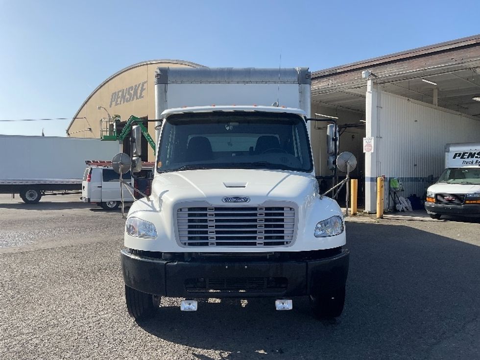 Medium Duty Box Truck-Light and Medium Duty Trucks-Freightliner-2022-M2-Tacoma-WA-156,386\n\t\tmiles-$ 54,750 - Image 2