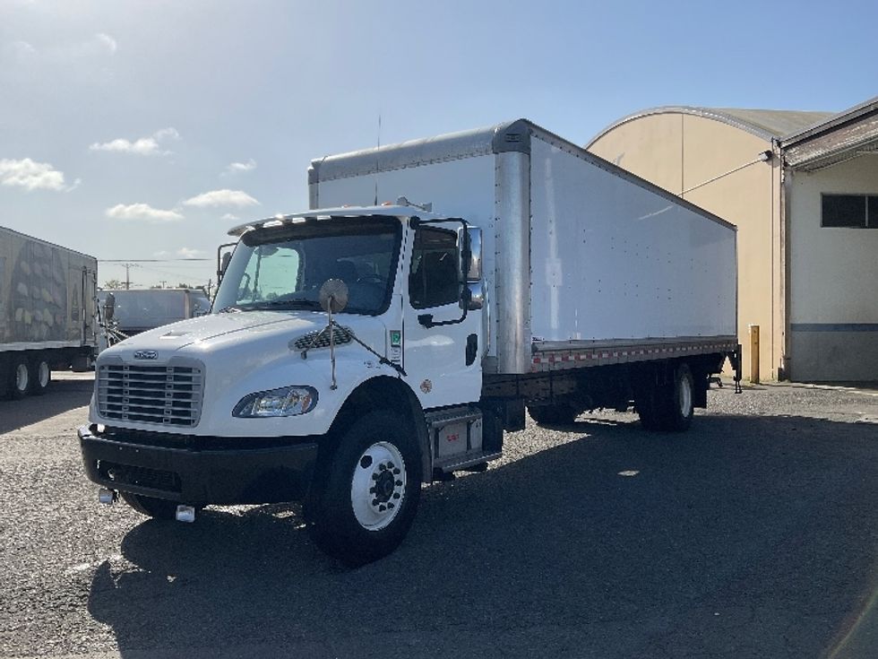 Medium Duty Box Truck-Light and Medium Duty Trucks-Freightliner-2022-M2-Tacoma-WA-156,386\n\t\tmiles-$ 54,750 - Image 3