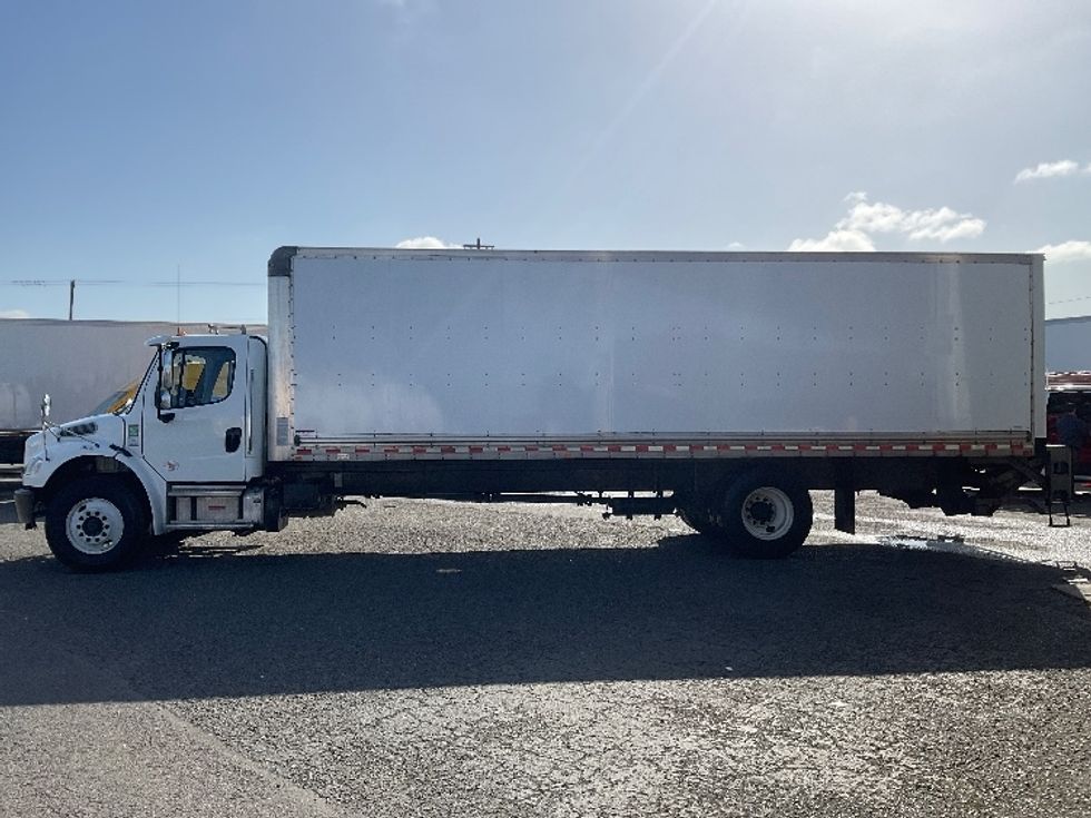 Medium Duty Box Truck-Light and Medium Duty Trucks-Freightliner-2022-M2-Tacoma-WA-156,386\n\t\tmiles-$ 54,750 - Image 4