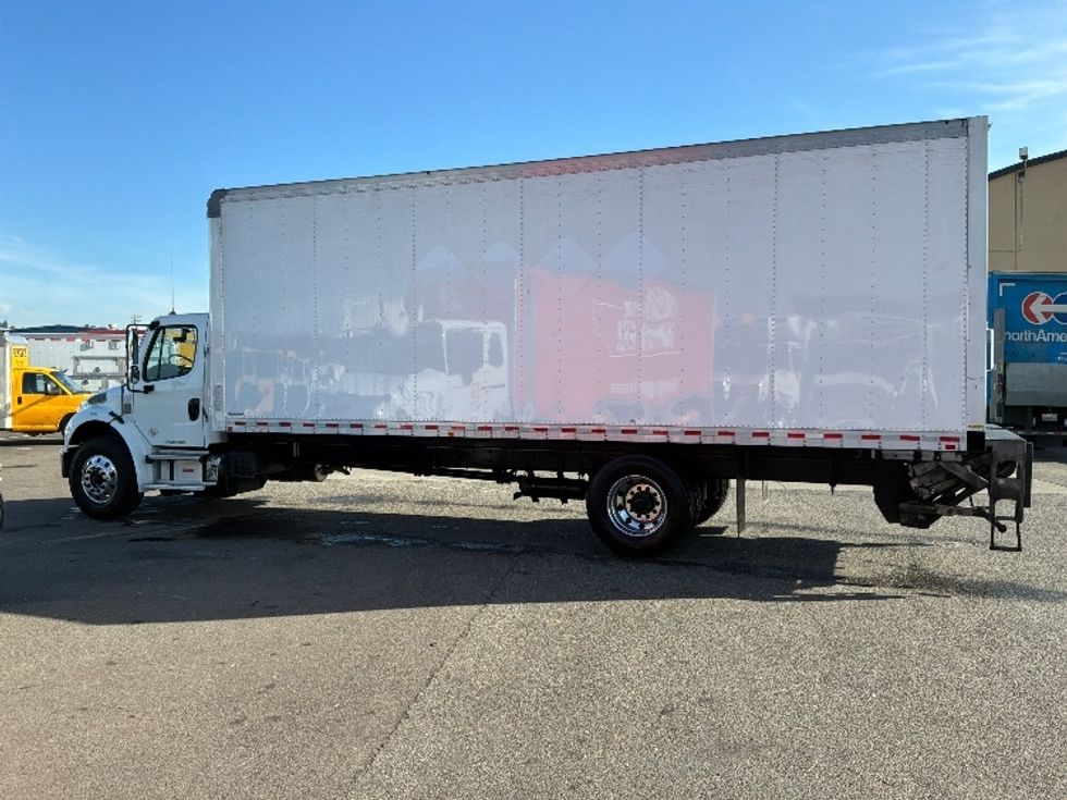 Medium Duty Box Truck-Light and Medium Duty Trucks-Freightliner-2022-M2-Tacoma-WA-161,817\n\t\tmiles-$ 73,000 - Image 4