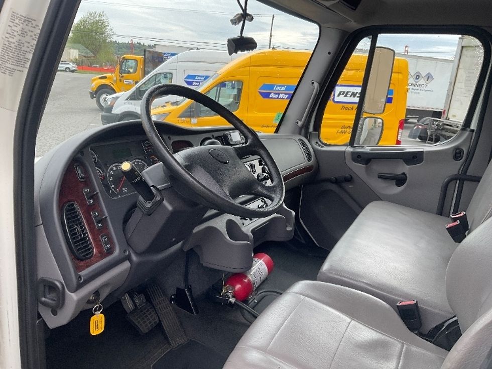 Medium Duty Box Truck-Light and Medium Duty Trucks-Freightliner-2022-M2-Tacoma-WA-66,114\n\t\tmiles-$ 79,500 - Image 17