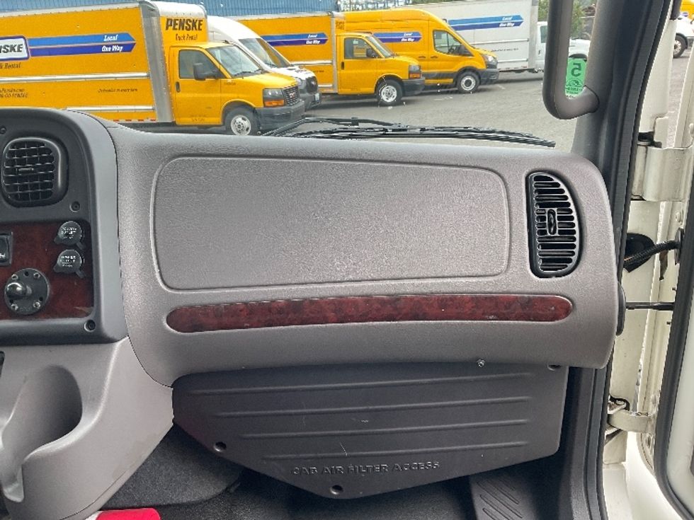 Medium Duty Box Truck-Light and Medium Duty Trucks-Freightliner-2022-M2-Tacoma-WA-66,114\n\t\tmiles-$ 79,500 - Image 21