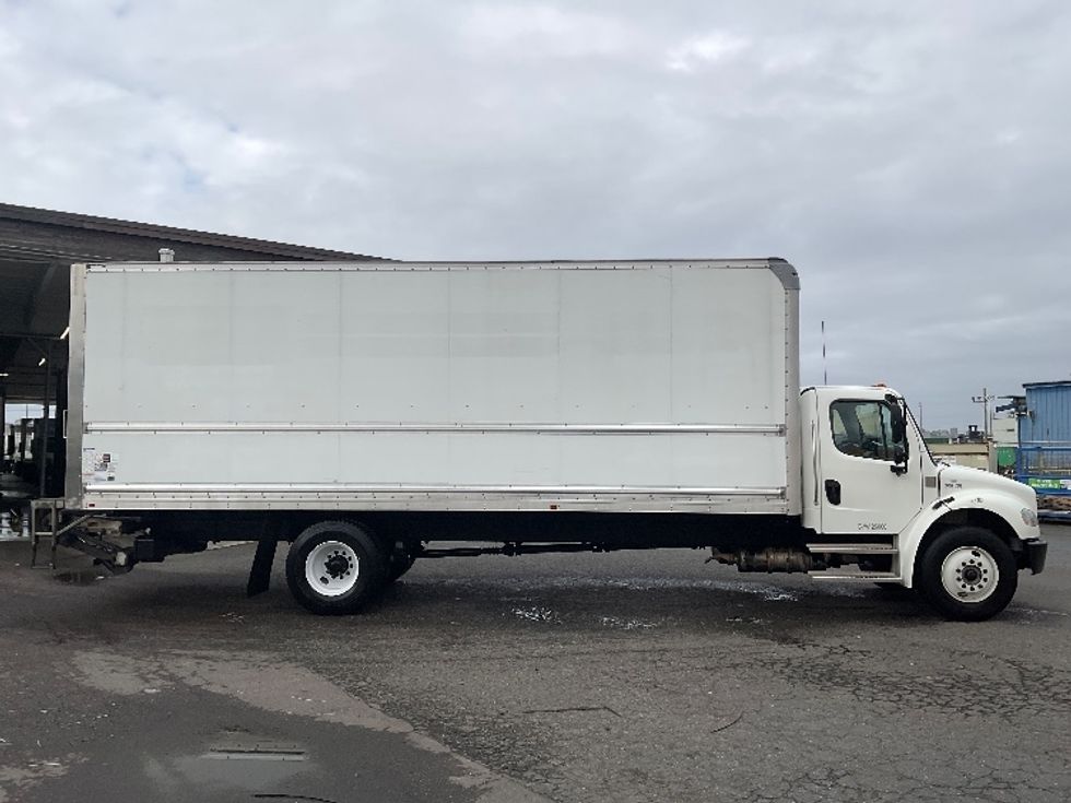 Medium Duty Box Truck-Light and Medium Duty Trucks-Freightliner-2022-M2-Tacoma-WA-96,766\n\t\tmiles-$ 77,750 - Image 15