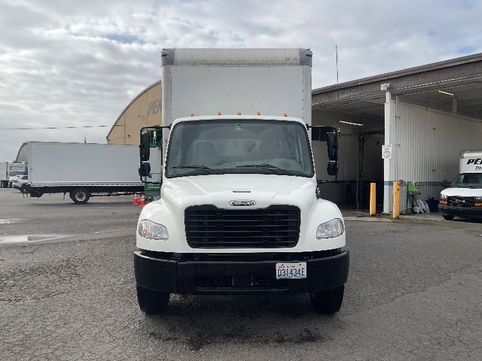 Medium Duty Box Truck-Light and Medium Duty Trucks-Freightliner-2022-M2-Tacoma-WA-96,766\n\t\tmiles-$ 77,750 - Image 2