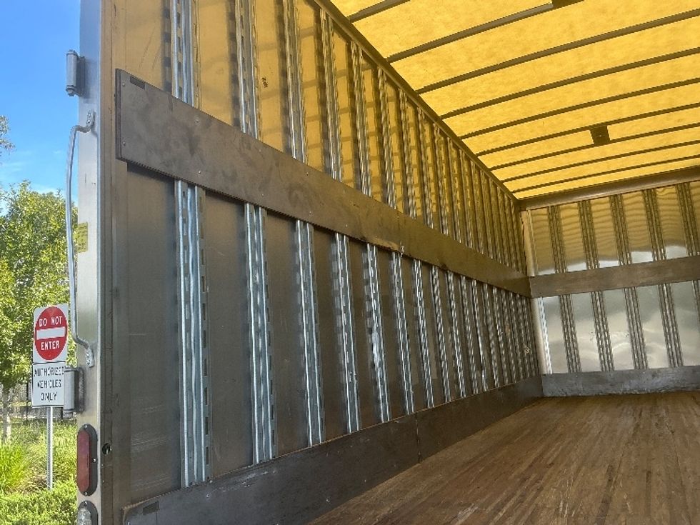 Medium Duty Box Truck-Light and Medium Duty Trucks-Freightliner-2022-M2-Tampa-FL-212,550\n\t\tmiles-$ 58,750 - Image 11
