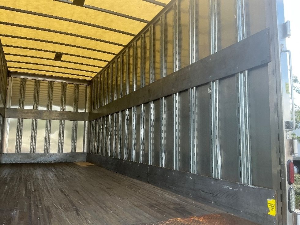Medium Duty Box Truck-Light and Medium Duty Trucks-Freightliner-2022-M2-Tampa-FL-212,550\n\t\tmiles-$ 58,750 - Image 12