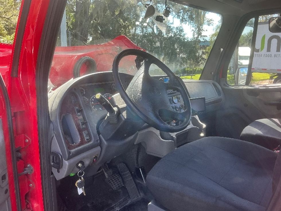 Medium Duty Box Truck-Light and Medium Duty Trucks-Freightliner-2022-M2-Tampa-FL-212,550\n\t\tmiles-$ 58,750 - Image 17