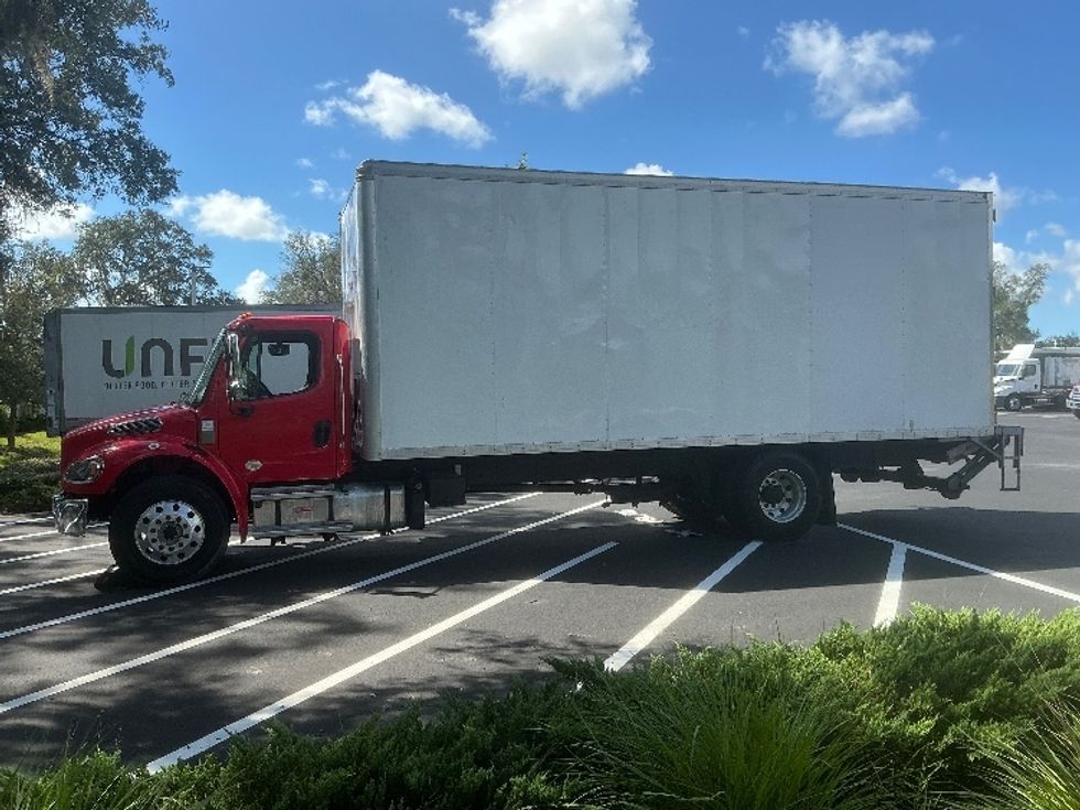 Medium Duty Box Truck-Light and Medium Duty Trucks-Freightliner-2022-M2-Tampa-FL-212,550\n\t\tmiles-$ 58,750 - Image 4