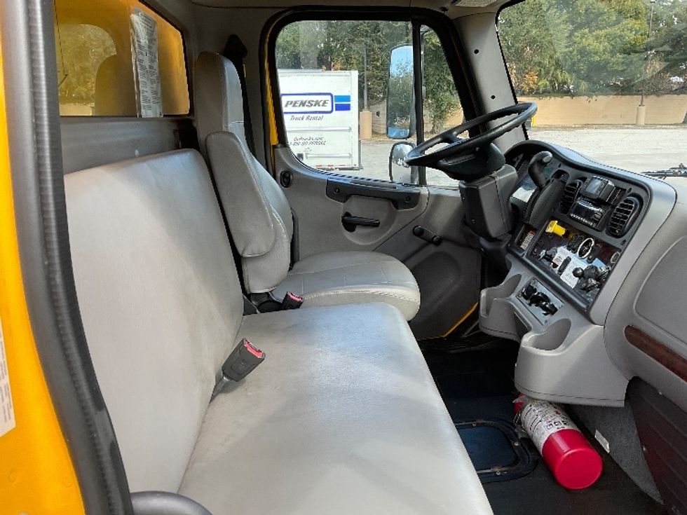 Medium Duty Box Truck-Light and Medium Duty Trucks-Freightliner-2022-M2-Tampa-FL-216,067\n\t\tmiles-$ 50,000 - Image 21
