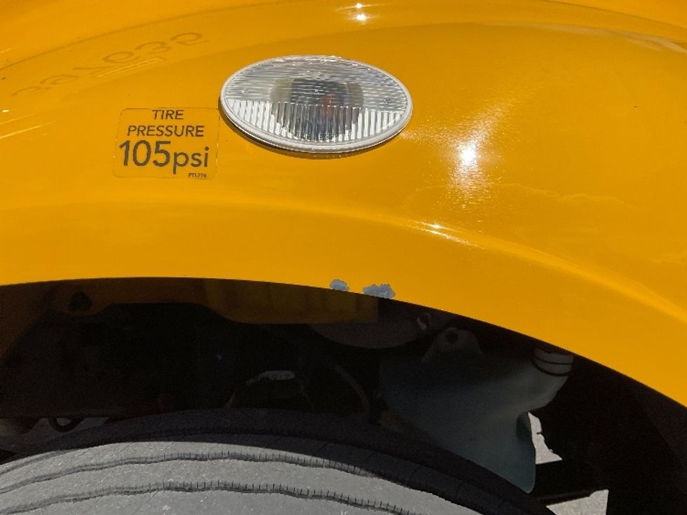 Medium Duty Box Truck-Light and Medium Duty Trucks-Freightliner-2022-M2-Tampa-FL-216,067\n\t\tmiles-$ 50,000 - Image 31