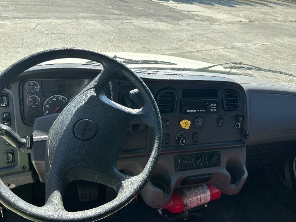 Medium Duty Box Truck-Light and Medium Duty Trucks-Freightliner-2022-M2-Tampa-FL-279,477\n\t\tmiles-$ 38,000 - Image 19