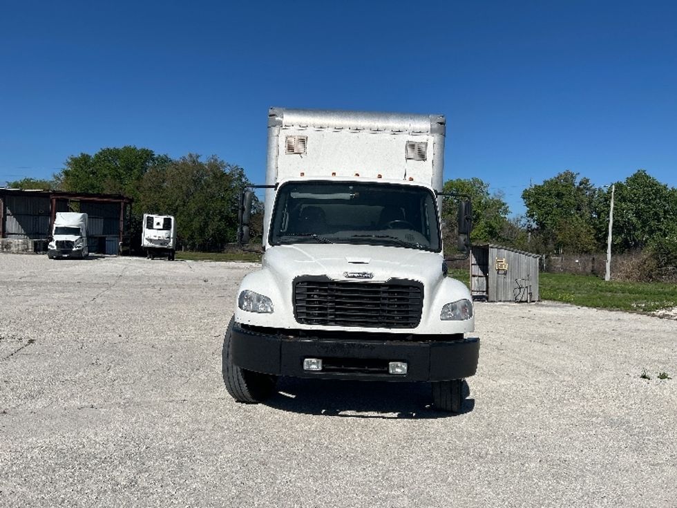 Medium Duty Box Truck-Light and Medium Duty Trucks-Freightliner-2022-M2-Tampa-FL-279,477\n\t\tmiles-$ 38,000 - Image 2