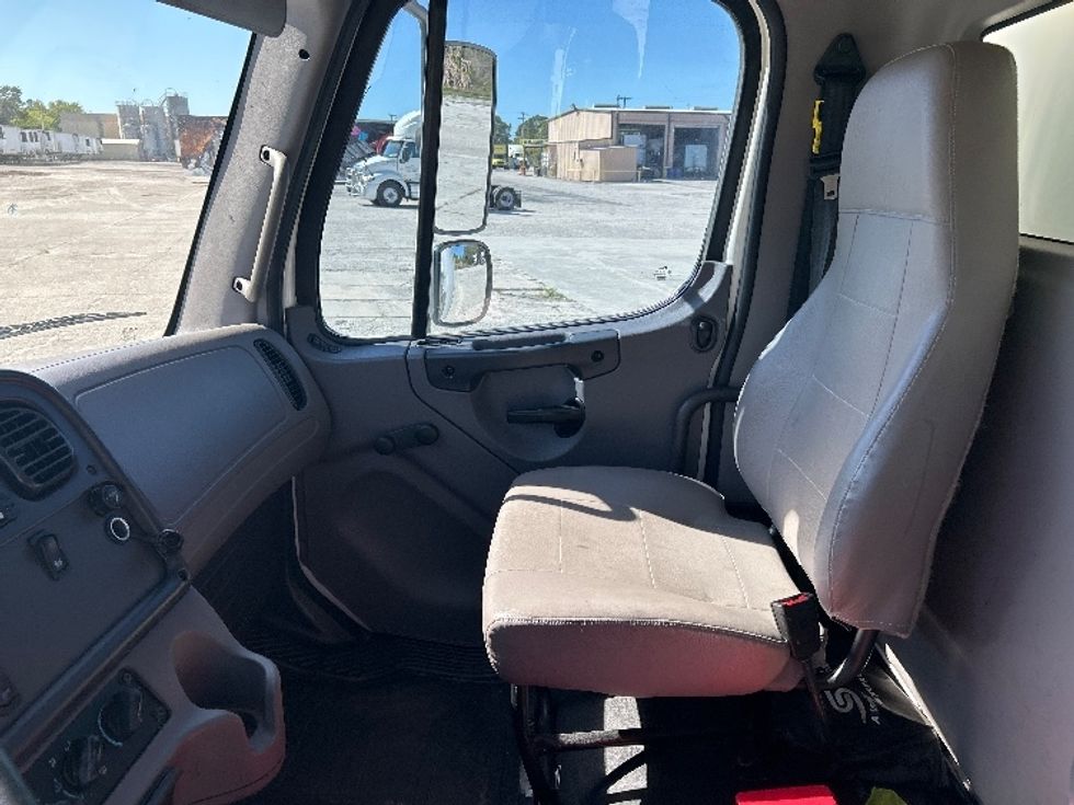 Medium Duty Box Truck-Light and Medium Duty Trucks-Freightliner-2022-M2-Tampa-FL-279,477\n\t\tmiles-$ 38,000 - Image 20