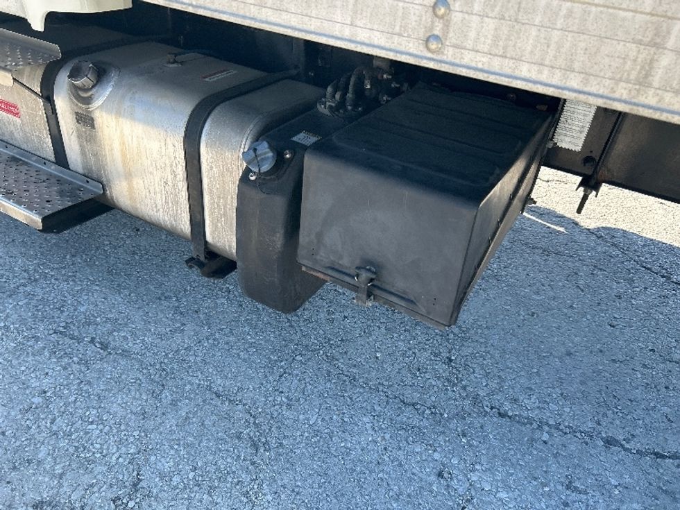 Medium Duty Box Truck-Light and Medium Duty Trucks-Freightliner-2022-M2-Tampa-FL-279,477\n\t\tmiles-$ 38,000 - Image 24