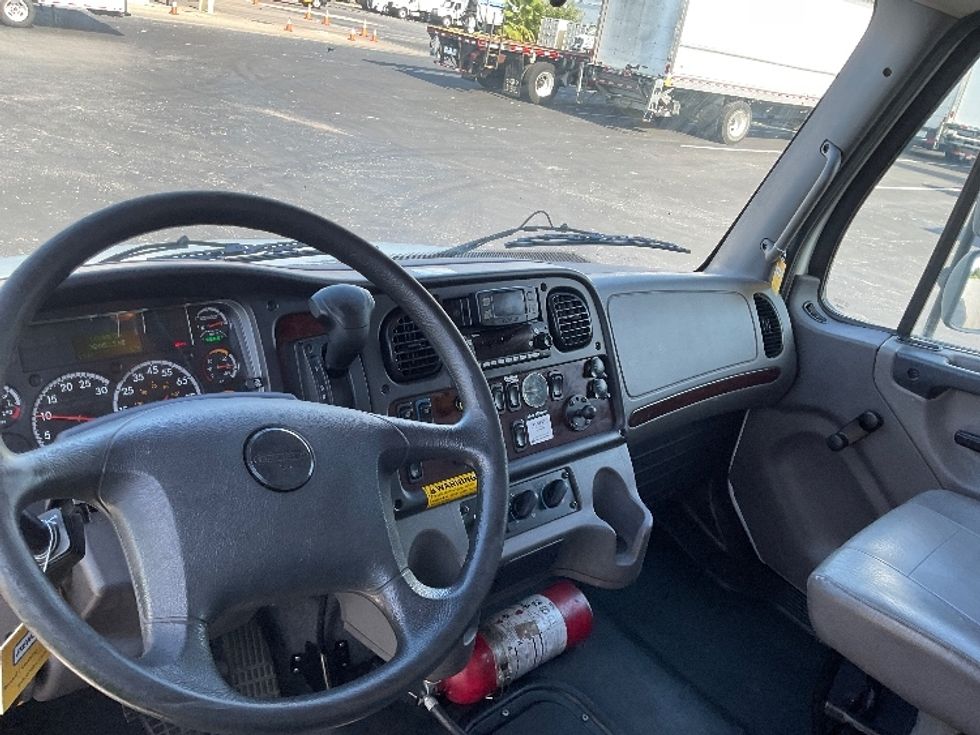 Medium Duty Box Truck-Light and Medium Duty Trucks-Freightliner-2022-M2-Tampa-FL-324,880\n\t\tmiles-$ 40,000 - Image 16