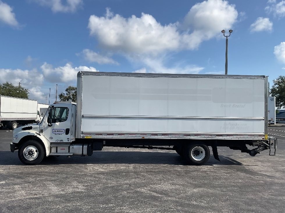 Medium Duty Box Truck-Light and Medium Duty Trucks-Freightliner-2022-M2-Tampa-FL-324,880\n\t\tmiles-$ 40,000 - Image 3