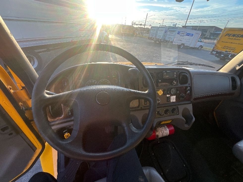 Medium Duty Box Truck-Light and Medium Duty Trucks-Freightliner-2022-M2-Tempe-AZ-240,395\n\t\tmiles-$ 49,750 - Image 18