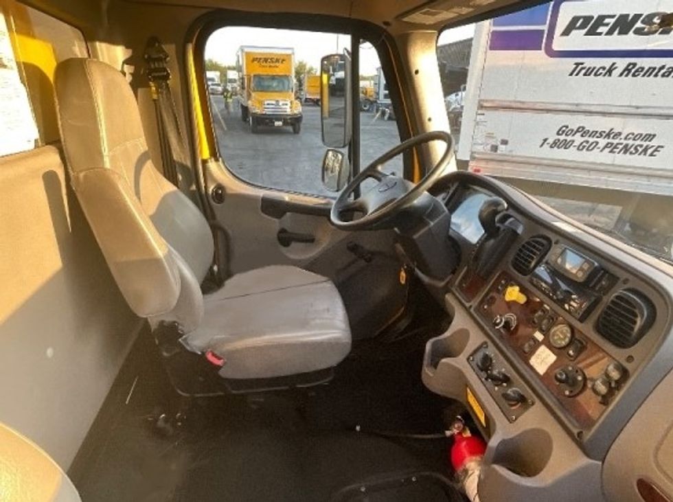 Medium Duty Box Truck-Light and Medium Duty Trucks-Freightliner-2022-M2-Tempe-AZ-240,395\n\t\tmiles-$ 49,750 - Image 22