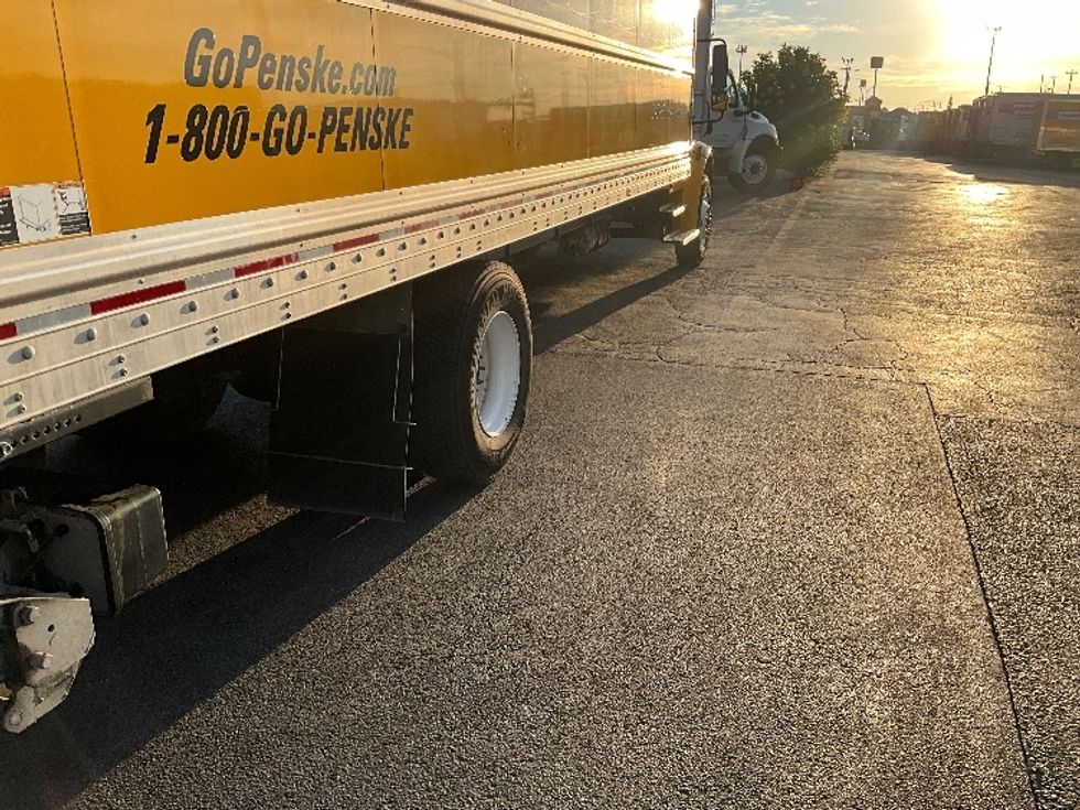 Medium Duty Box Truck-Light and Medium Duty Trucks-Freightliner-2022-M2-Tempe-AZ-240,395\n\t\tmiles-$ 49,750 - Image 26