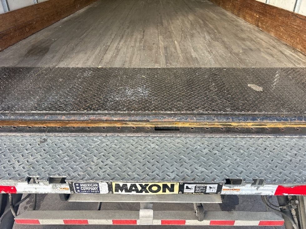 Medium Duty Box Truck-Light and Medium Duty Trucks-Freightliner-2022-M2-Terrell-TX-102,378\n\t\tmiles-$ 76,750 - Image 10