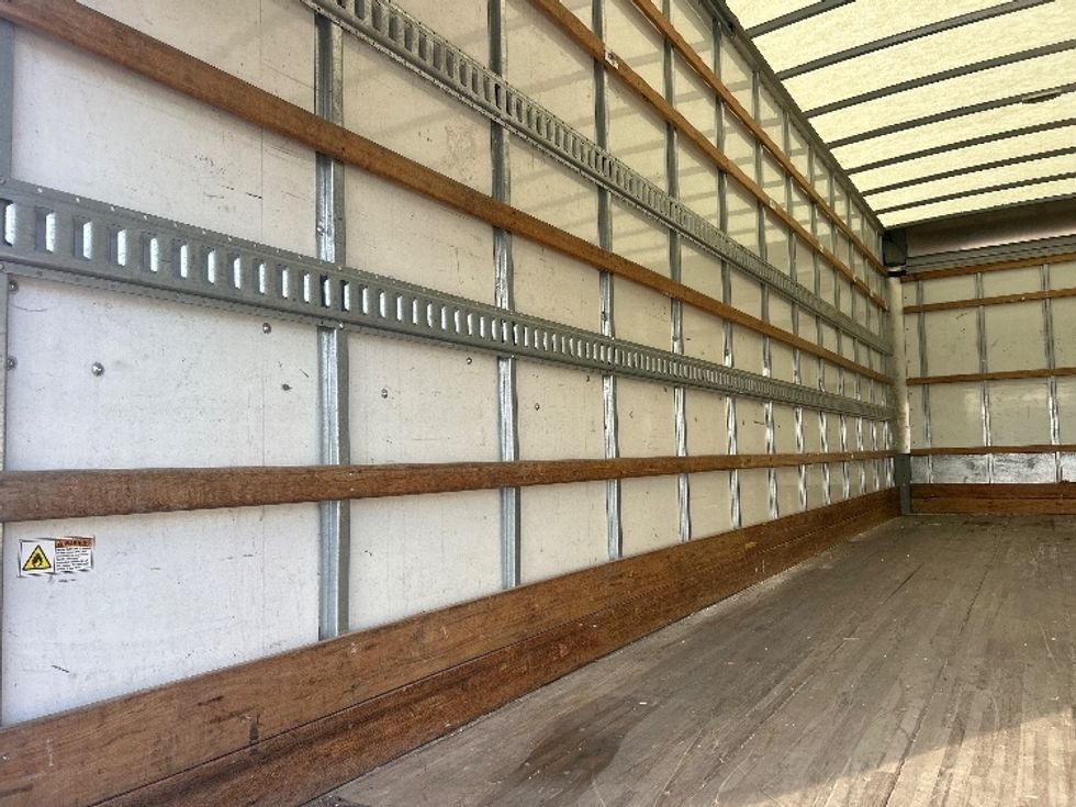 Medium Duty Box Truck-Light and Medium Duty Trucks-Freightliner-2022-M2-Terrell-TX-102,378\n\t\tmiles-$ 76,750 - Image 11