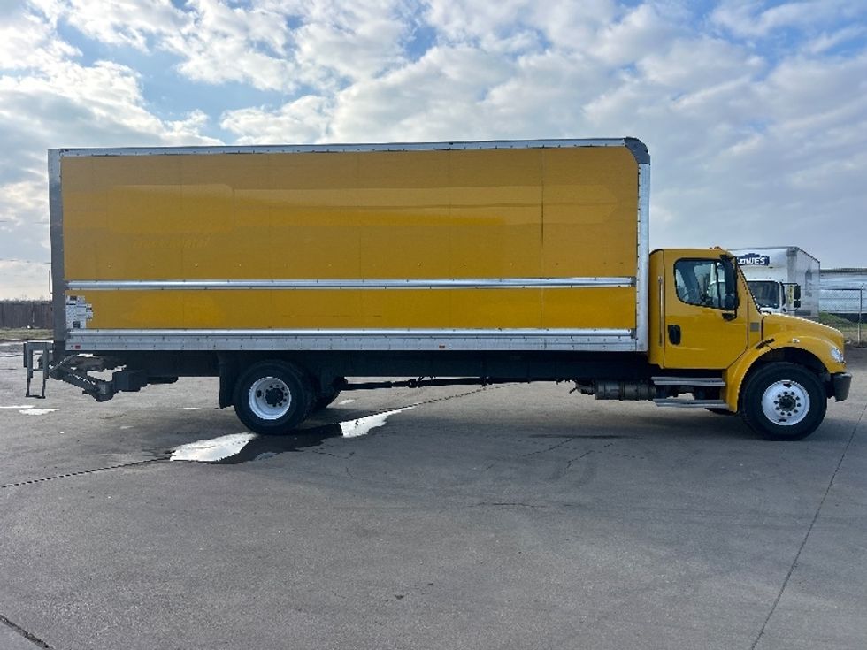 Medium Duty Box Truck-Light and Medium Duty Trucks-Freightliner-2022-M2-Terrell-TX-102,378\n\t\tmiles-$ 76,750 - Image 16