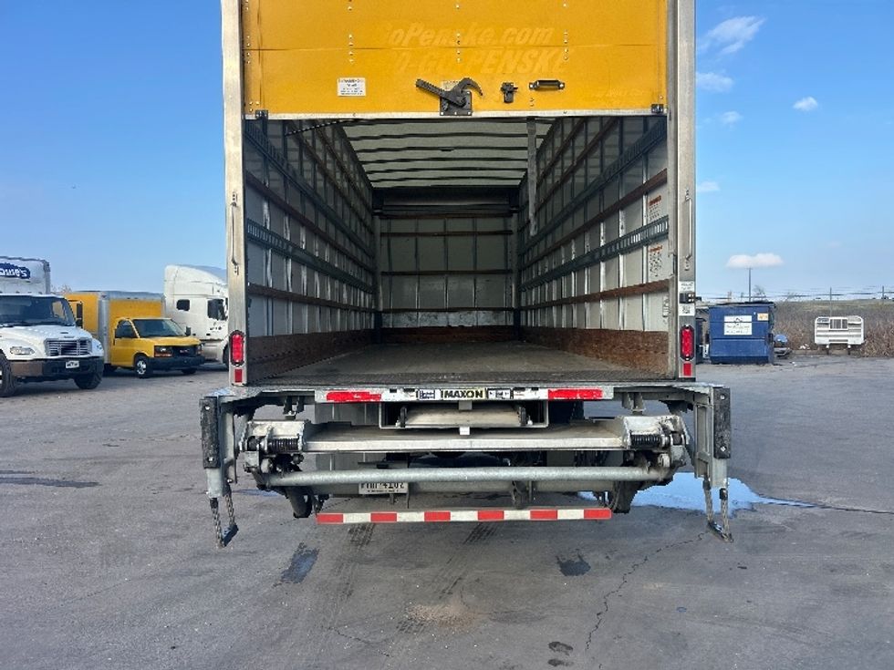 Medium Duty Box Truck-Light and Medium Duty Trucks-Freightliner-2022-M2-Terrell-TX-102,378\n\t\tmiles-$ 76,750 - Image 8