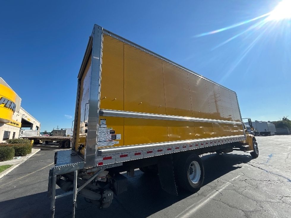 Medium Duty Box Truck-Light and Medium Duty Trucks-Freightliner-2022-M2-Torrance-CA-107,920\n\t\tmiles-$ 77,250 - Image 13